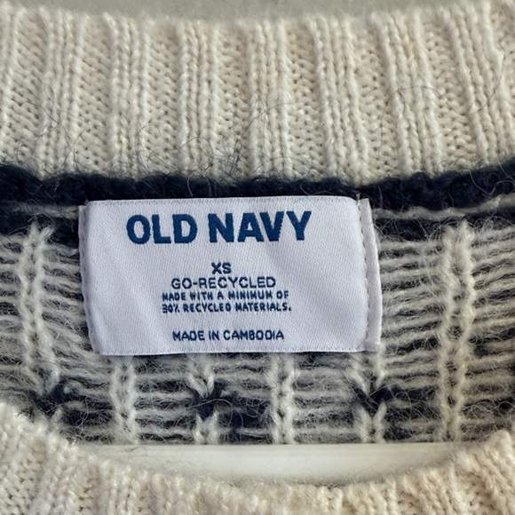 Old Navy Cream and Black Reindeer Fair Isle Button-Front Cardigan - Picture 2 of 5